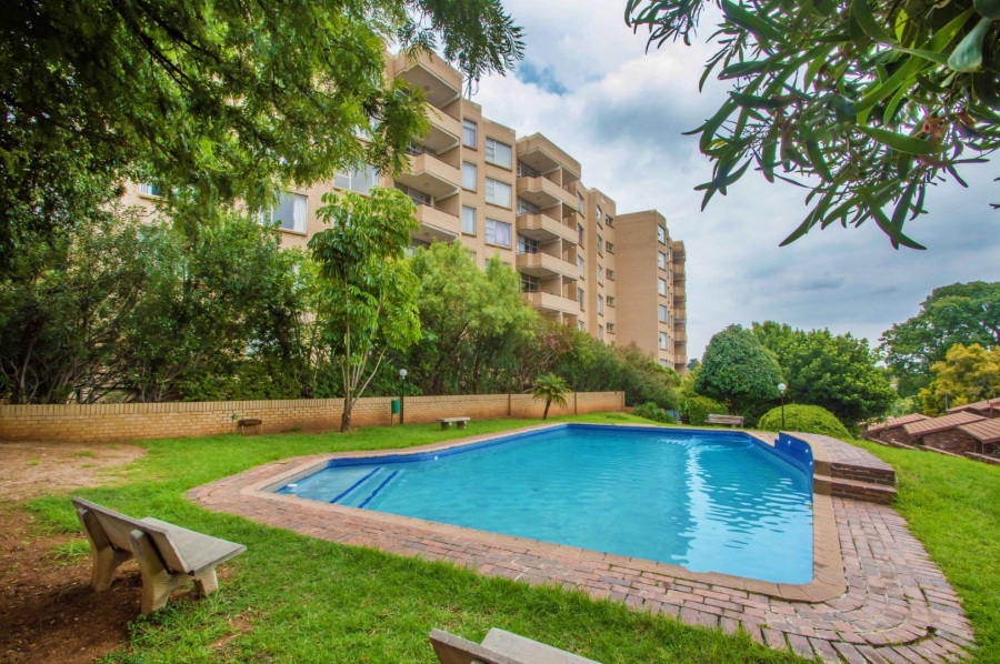 2 Bedroom Property for Sale in Bramley Park Gauteng