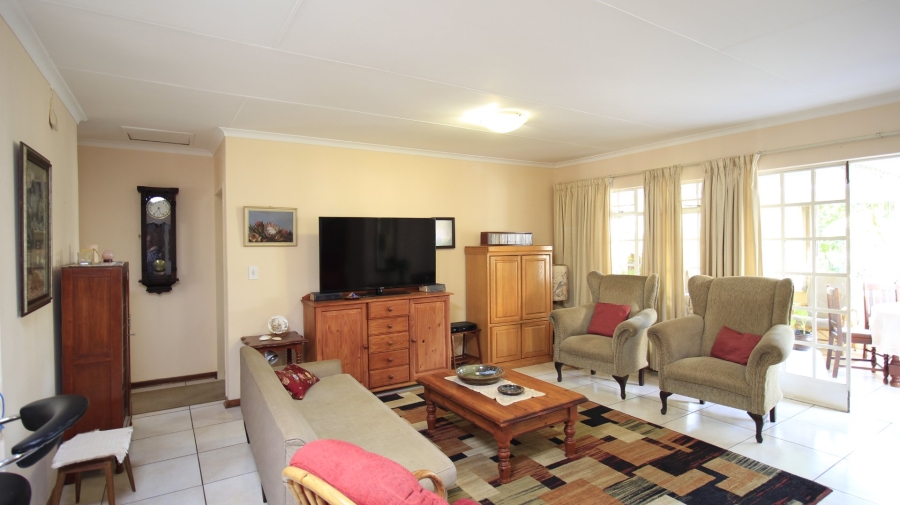 2 Bedroom Property for Sale in Die Wilgers Gauteng