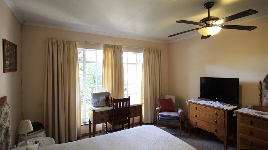 2 Bedroom Property for Sale in Die Wilgers Gauteng