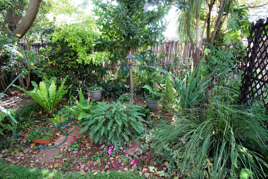 2 Bedroom Property for Sale in Die Wilgers Gauteng