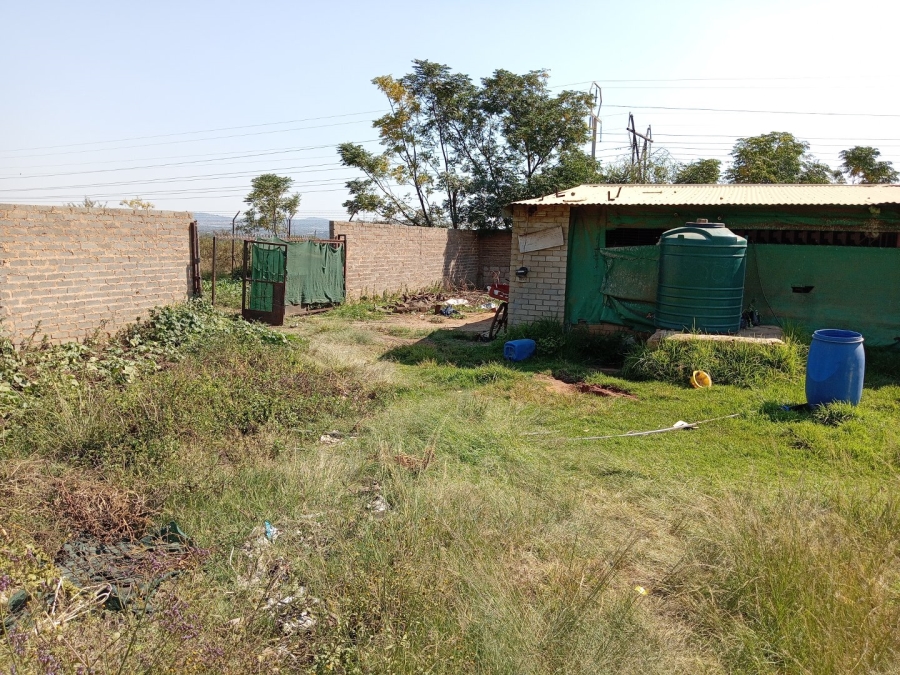 20 Bedroom Property for Sale in Mooiplaats Gauteng