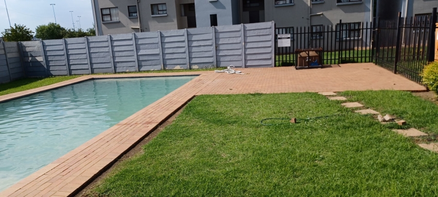 2 Bedroom Property for Sale in Beyers Park Gauteng