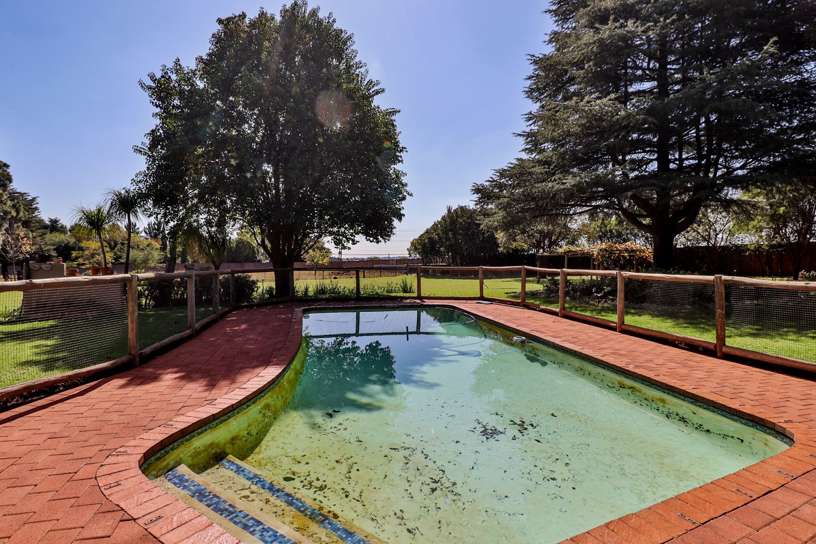 4 Bedroom Property for Sale in Bashewa A H Gauteng