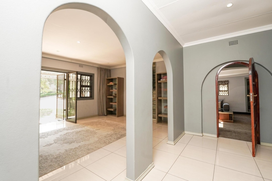 5 Bedroom Property for Sale in Bryanston Gauteng