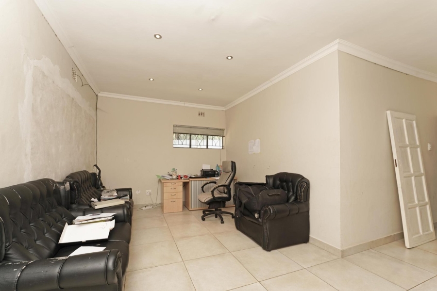 5 Bedroom Property for Sale in Bryanston Gauteng