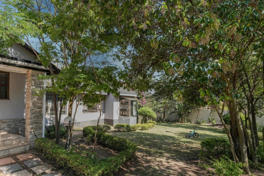 5 Bedroom Property for Sale in Bryanston Gauteng