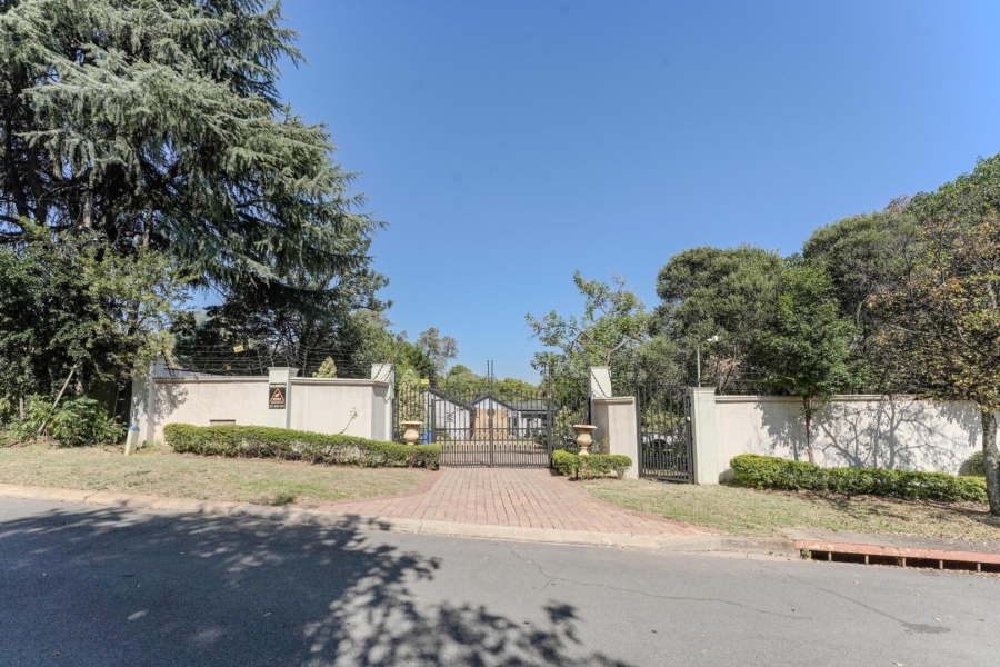 5 Bedroom Property for Sale in Bryanston Gauteng