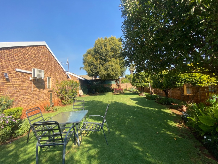 3 Bedroom Property for Sale in Highveld Gauteng