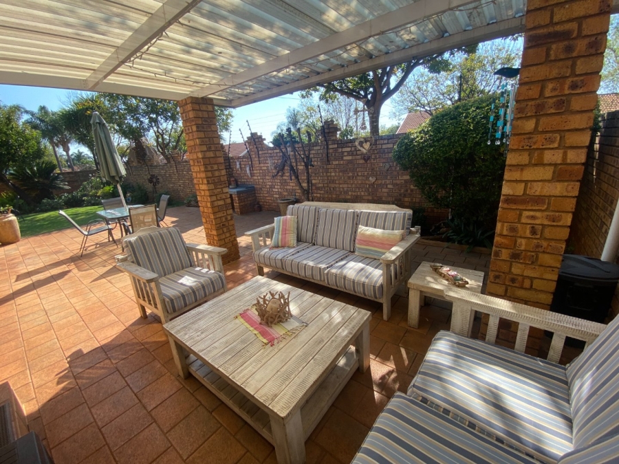 3 Bedroom Property for Sale in Highveld Gauteng