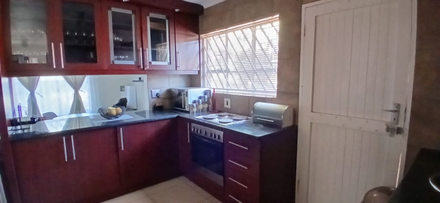 3 Bedroom Property for Sale in Heuweloord Gauteng