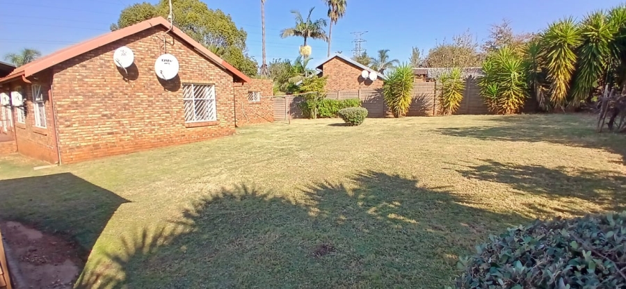 3 Bedroom Property for Sale in Heuweloord Gauteng