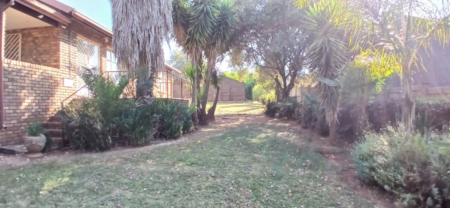 3 Bedroom Property for Sale in Heuweloord Gauteng