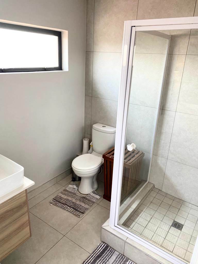 To Let 2 Bedroom Property for Rent in Glen Marais Gauteng