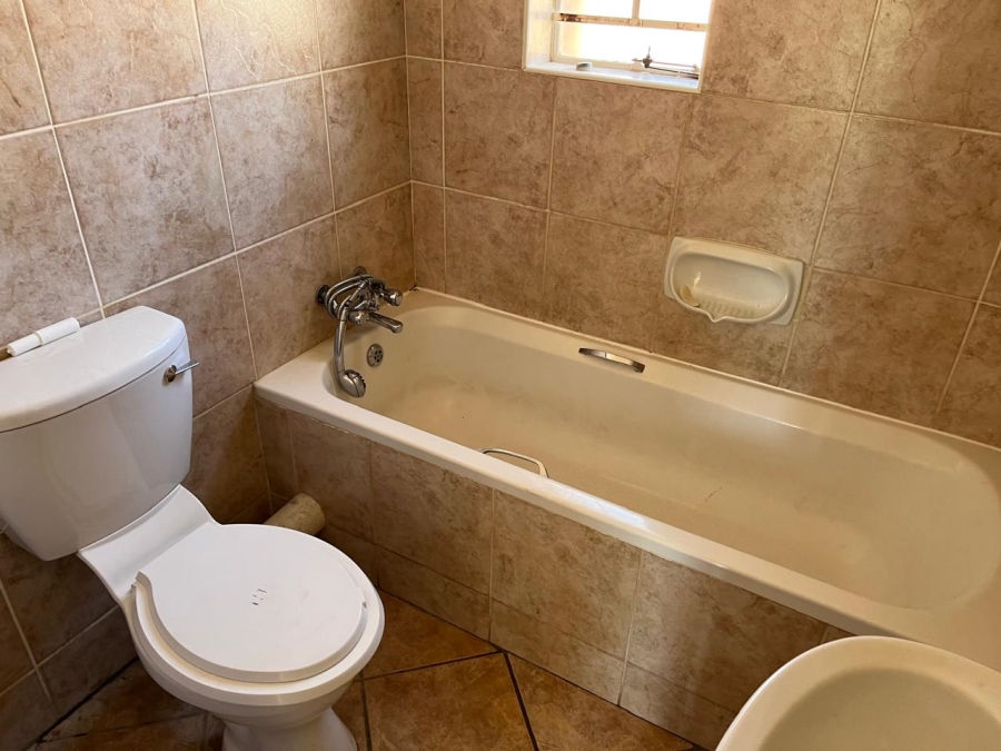 To Let 3 Bedroom Property for Rent in Olympus AH Gauteng