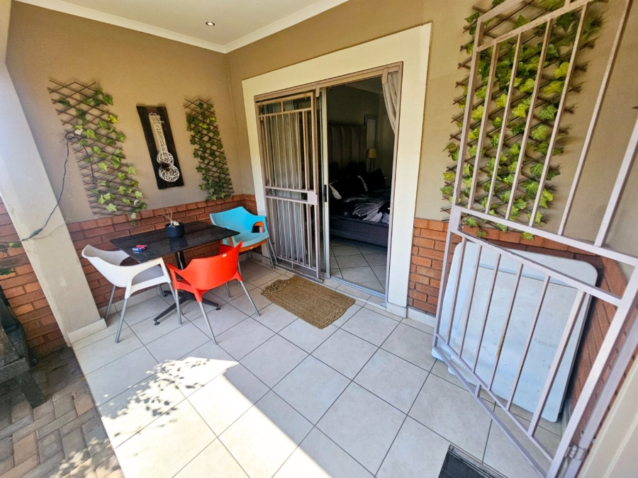 To Let 3 Bedroom Property for Rent in Monavoni Gauteng