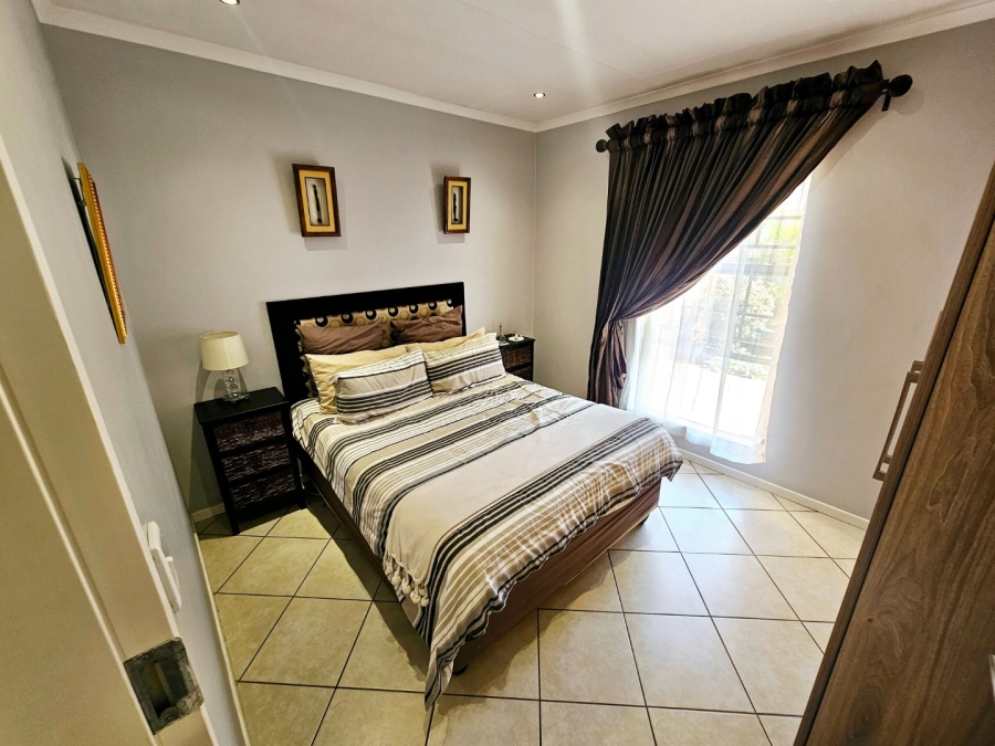 To Let 3 Bedroom Property for Rent in Monavoni Gauteng