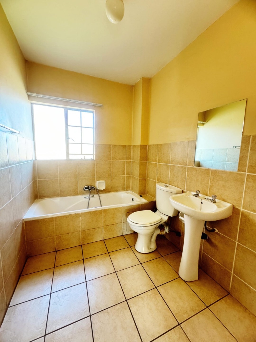 To Let 2 Bedroom Property for Rent in Glen Lauriston Gauteng