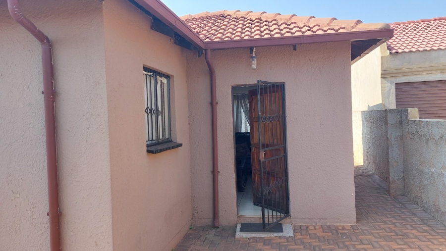 3 Bedroom Property for Sale in Dawn Park Gauteng