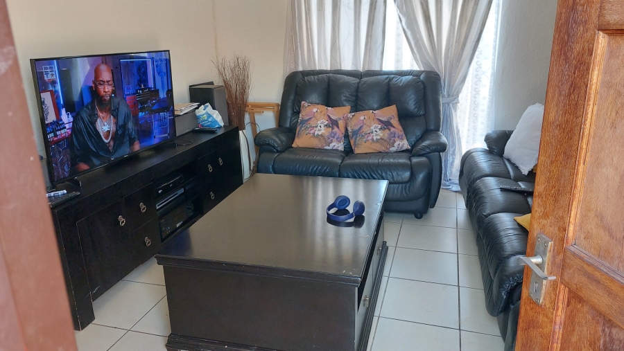 3 Bedroom Property for Sale in Dawn Park Gauteng