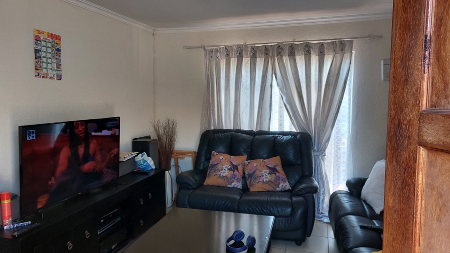 3 Bedroom Property for Sale in Dawn Park Gauteng