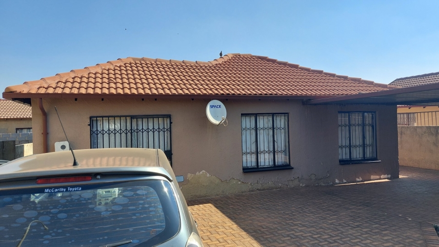 3 Bedroom Property for Sale in Dawn Park Gauteng