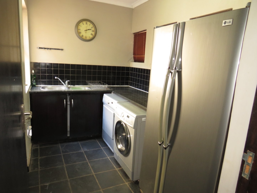 To Let 3 Bedroom Property for Rent in Waterkloof Ridge Gauteng