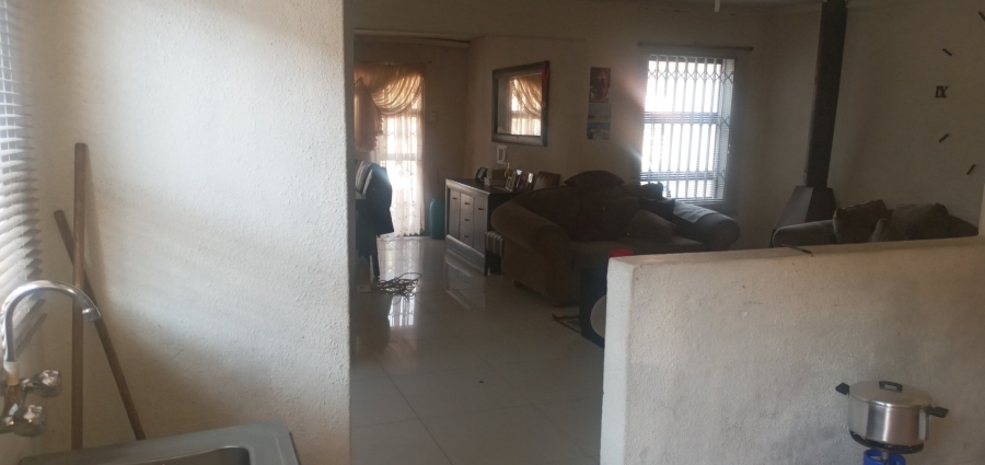 3 Bedroom Property for Sale in Emkatini Gauteng