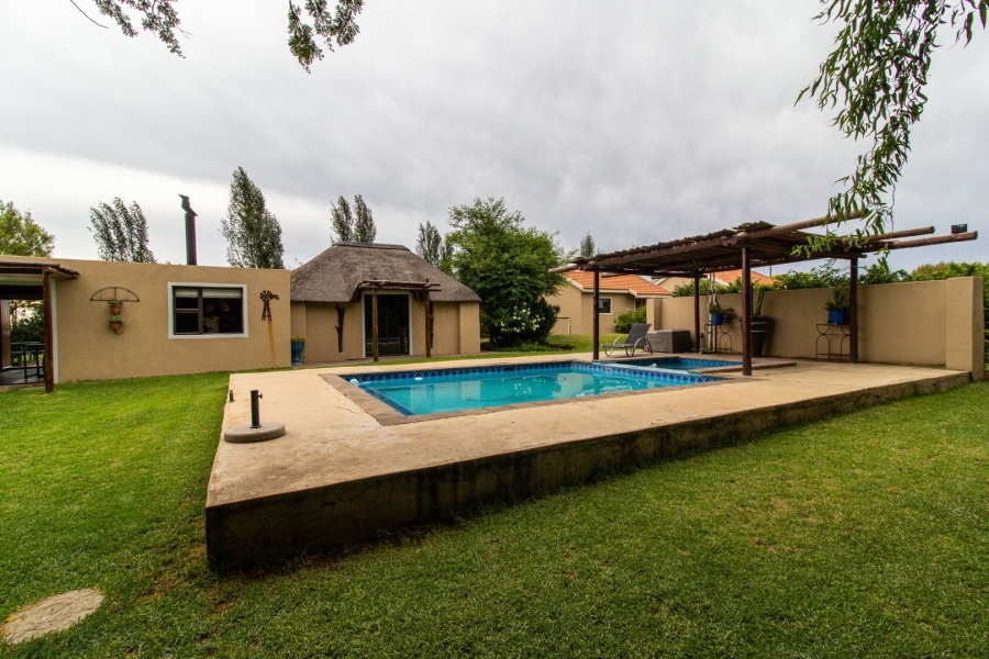 8 Bedroom Property for Sale in Helderstrome AH Gauteng