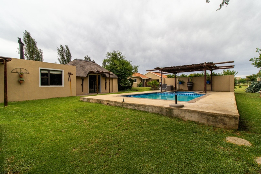 8 Bedroom Property for Sale in Helderstrome AH Gauteng