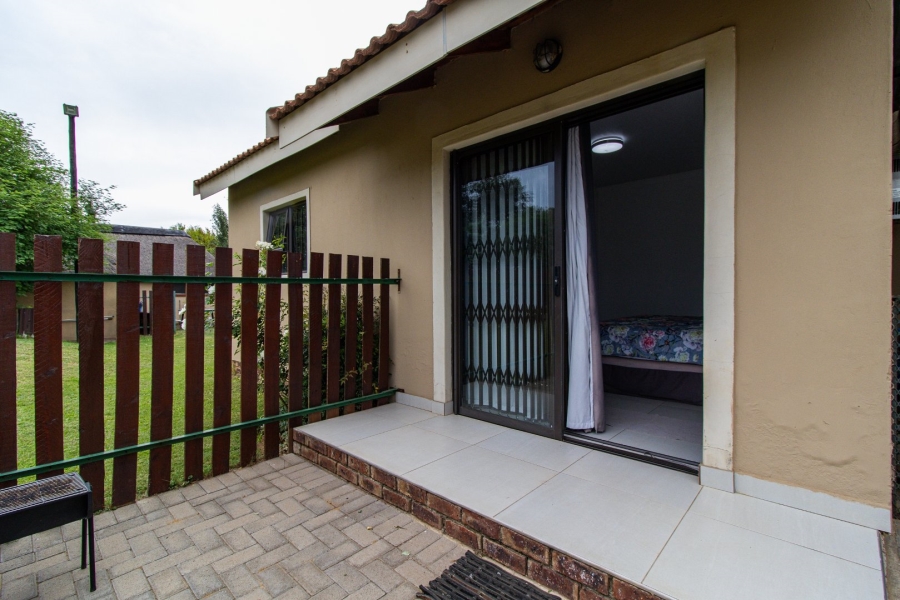 8 Bedroom Property for Sale in Helderstrome AH Gauteng