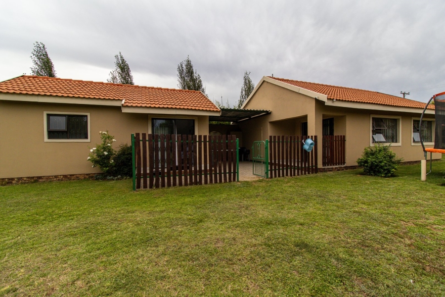 8 Bedroom Property for Sale in Helderstrome AH Gauteng