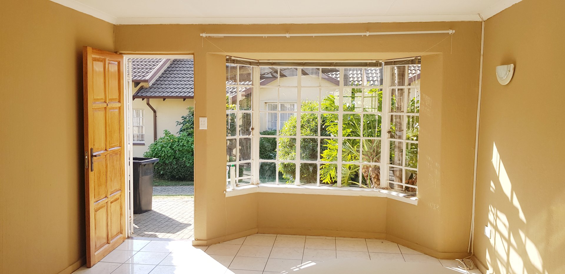 To Let 1 Bedroom Property for Rent in Ormonde Gauteng