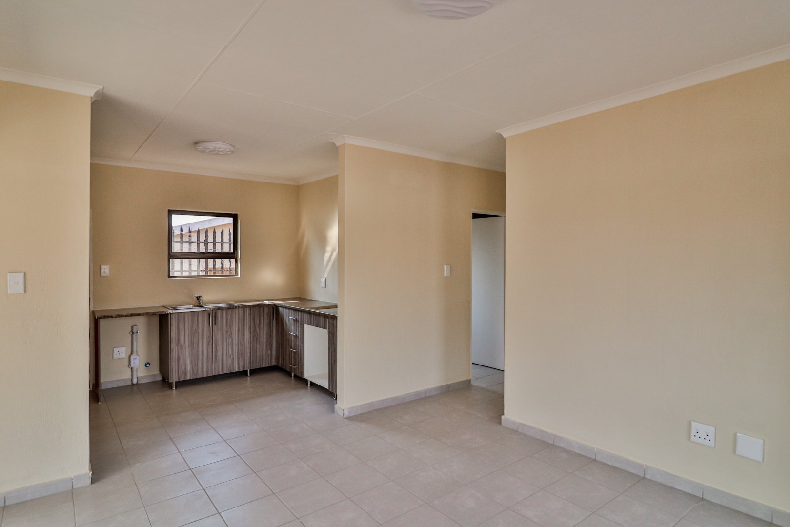 3 Bedroom Property for Sale in Azaadville Gardens Gauteng