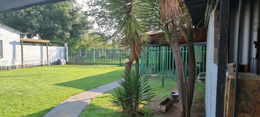 4 Bedroom Property for Sale in Spaarwater Gauteng