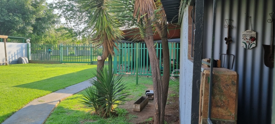 4 Bedroom Property for Sale in Spaarwater Gauteng