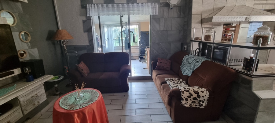 4 Bedroom Property for Sale in Spaarwater Gauteng