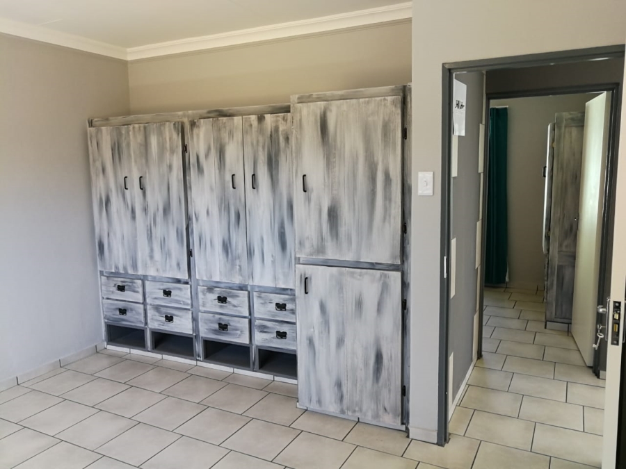 4 Bedroom Property for Sale in Spaarwater Gauteng