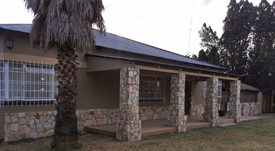 4 Bedroom Property for Sale in Spaarwater Gauteng