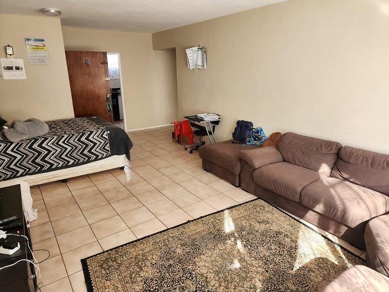 1 Bedroom Property for Sale in Bonaero Park Gauteng