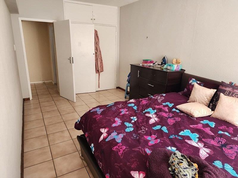 1 Bedroom Property for Sale in Bonaero Park Gauteng