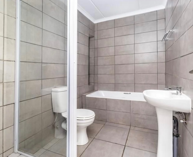 2 Bedroom Property for Sale in Pomona AH Gauteng