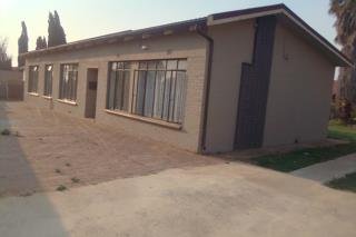6 Bedroom Property for Sale in Geduld Ext 1 Gauteng