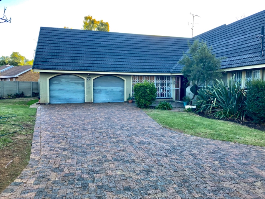 4 Bedroom Property for Sale in Vanderbijlpark SE 7 Gauteng