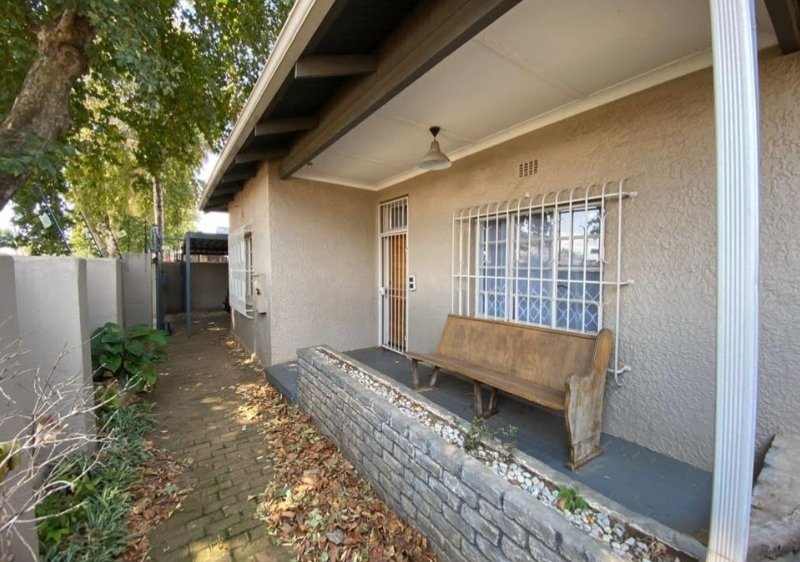 4 Bedroom Property for Sale in Westdene Gauteng