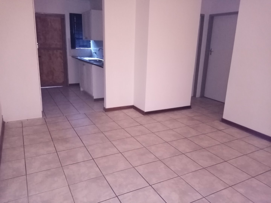 2 Bedroom Property for Sale in Rooihuiskraal North Gauteng