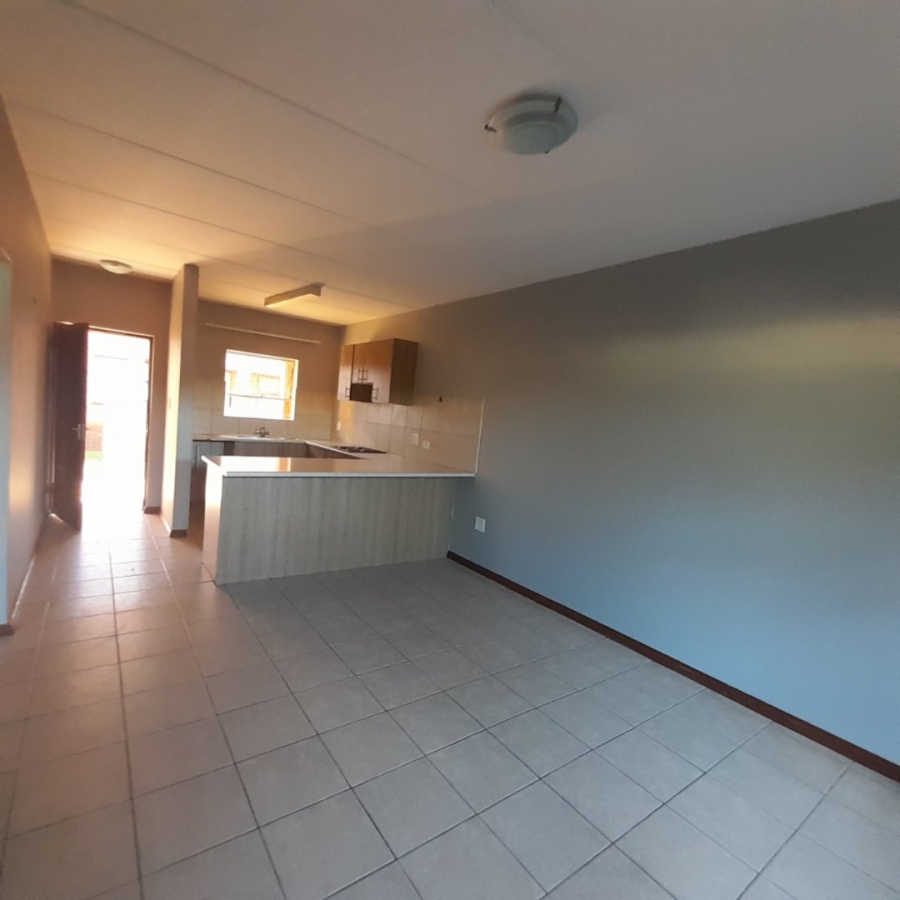 To Let 2 Bedroom Property for Rent in Florida Gauteng