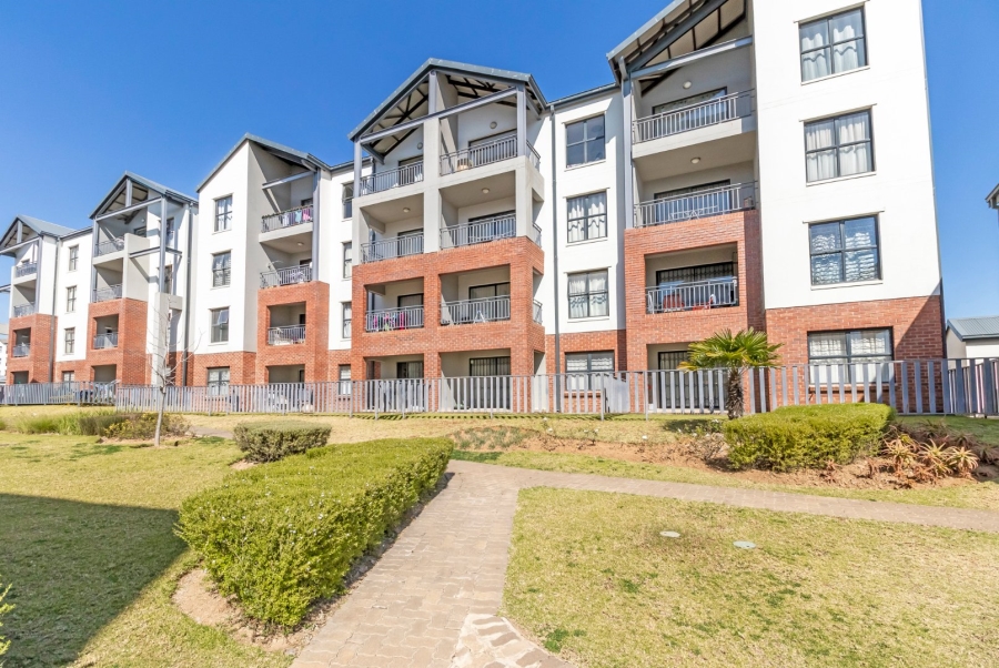 3 Bedroom Property for Sale in Erand Gardens Gauteng