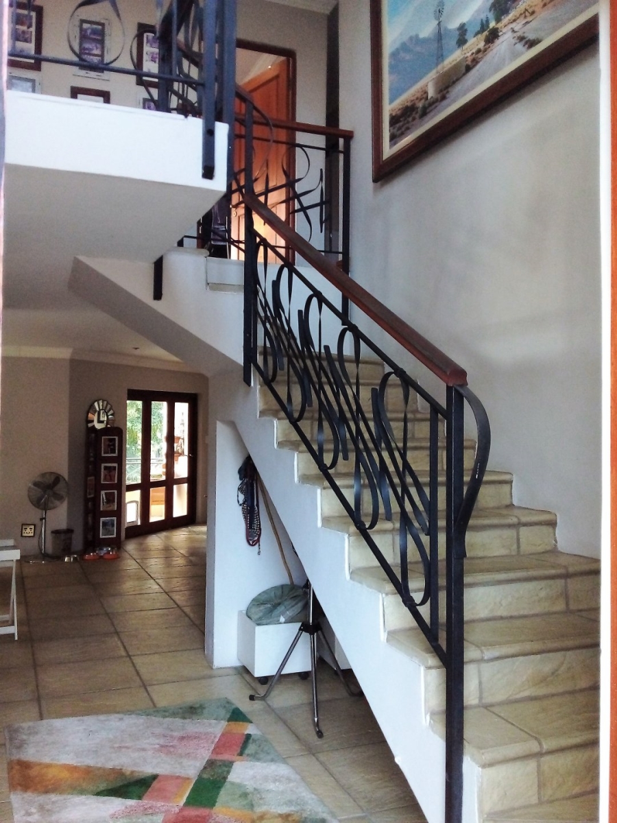 4 Bedroom Property for Sale in Blue Valley Golf Estate Gauteng