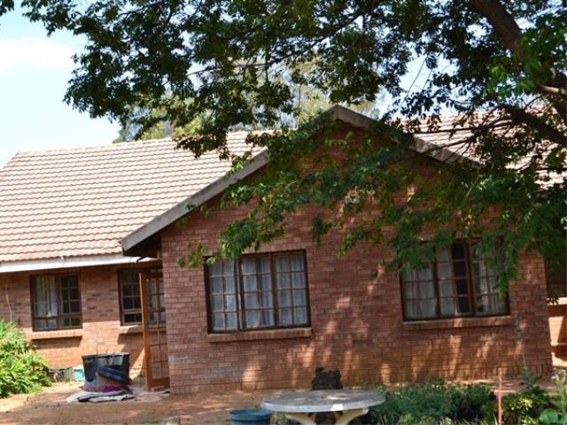 1 Bedroom Property for Sale in Randjesfontein A H Gauteng