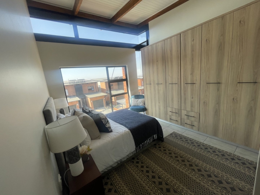 To Let  Bedroom Property for Rent in Six Fountains Residential Estate Gauteng